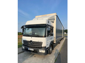 Camião de lona MERCEDES-BENZ Atego