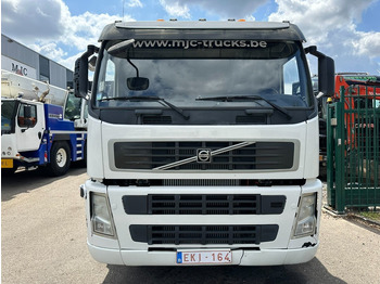 Camião cisterna Volvo FM 450 6x2 19.000L - 5 COMP. FUEL TANKER / CITERNE - LIFT + STEERING AXLE - EURO 5 -: foto 2