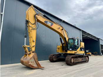 Escavadora de rastos CATERPILLAR