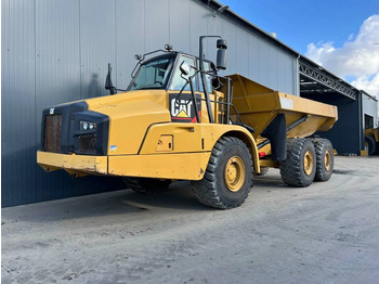 Caminhão articulado CATERPILLAR