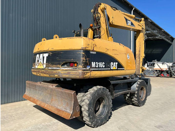 Escavadeira de rodas Cat M316C: foto 4