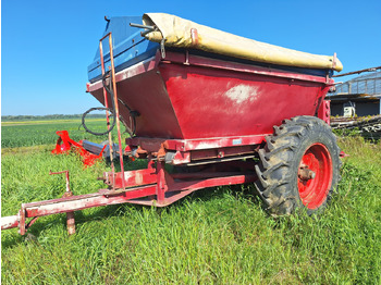 Distribuidor de fertilizantes BREDAL