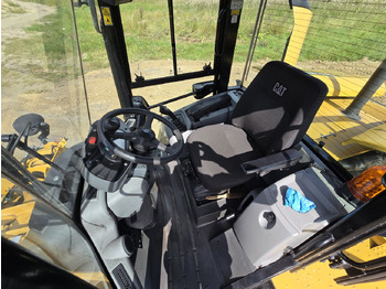 Pá carregadora de rodas CATERPILLAR 918 M: foto 2 Pá carregadora de rodas CATERPILLAR 918 M: foto 2