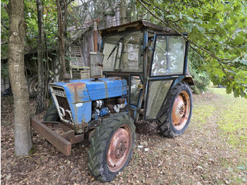 Trator FORD