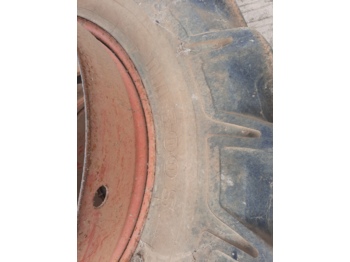 Roda completa para Máquina agrícola PIRELLI TM 300 S 18.4 R38: foto 1