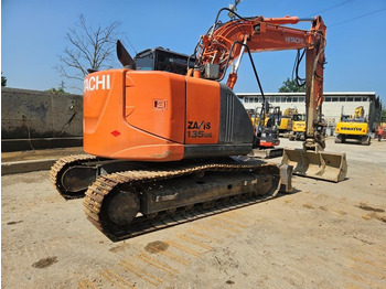 Escavadora de rastos HITACHI ZX 135 US: foto 5