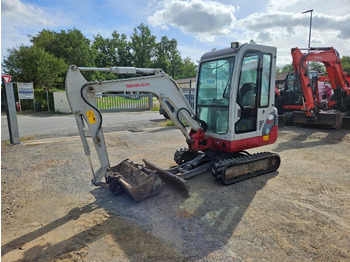 Mini escavadeira TAKEUCHI
