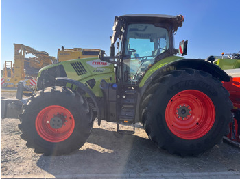 Trator CLAAS Axion 830