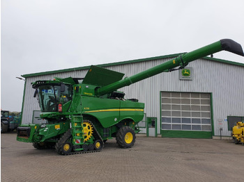 Ceifeira debulhadora JOHN DEERE S770