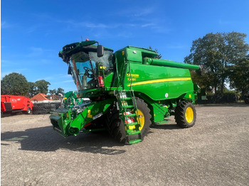 Ceifeira debulhadora JOHN DEERE T560