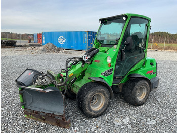 Pá carregadora de rodas AVANT