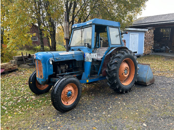 Trator FORD 2000