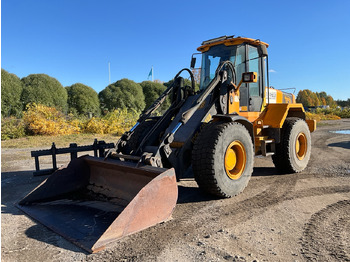 Pá carregadora de rodas JCB 436