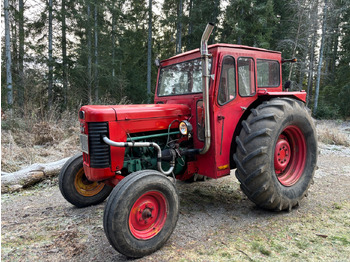 Trator MASSEY FERGUSON