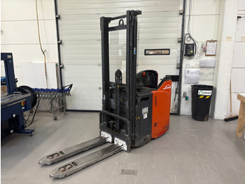 Equipamento de movimentação LINDE L12