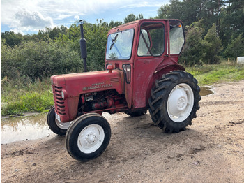 Trator McCORMICK