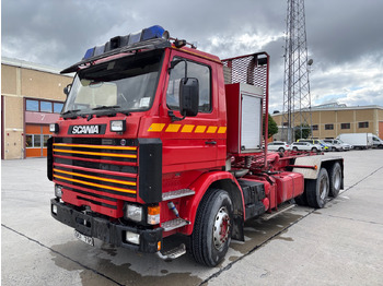 Camião polibenne SCANIA R143