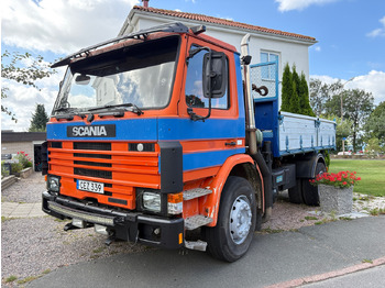 Camião grua SCANIA