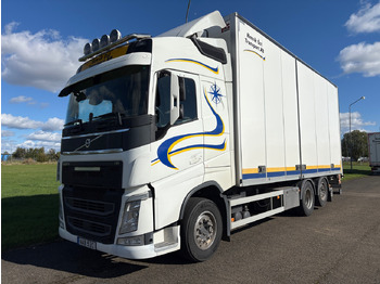 Camião VOLVO FH