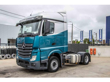 Tractor MERCEDES-BENZ Actros 1845
