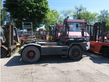 Tractor de terminal TERBERG