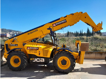 Empilhador telescópico JCB