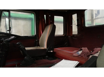 Camião de caixa aberta/ Plataforma Iveco 190.26 RHD: foto 4