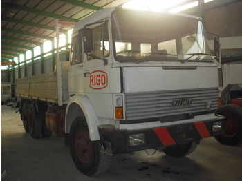Camião de caixa aberta/ Plataforma Iveco 190.26 RHD: foto 2