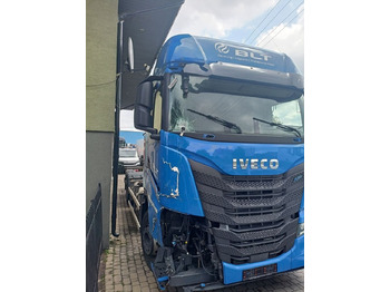 Camião transportador de contêineres/ Caixa móvel IVECO 26460: foto 3