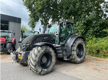 Trator VALTRA T174