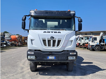 Camião betoneira IVECO Astra