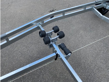 Locação financeira de Brenderup Premium Bootsanhänger 242000TB SR mit Superrollen, 2,0 to. 7,2m/ 24 Fuß Brenderup Premium Bootsanhänger 242000TB SR mit Superrollen, 2,0 to. 7,2m/ 24 Fuß: foto 3 Locação financeira de Brenderup Premium Bootsanhänger 242000TB SR mit Superrollen, 2,0 to. 7,2m/ 24 Fuß Brenderup Premium Bootsanhänger 242000TB SR mit Superrollen, 2,0 to. 7,2m/ 24 Fuß: foto 3