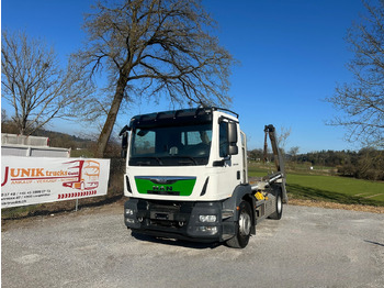 Camião multibenne MAN TGM 15.290