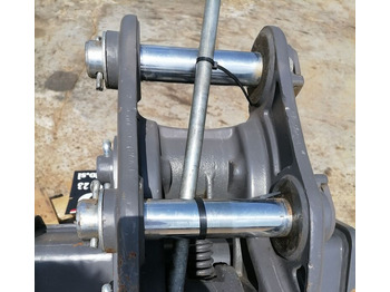Balde escavadora Digging bucket 600 mm with quick coupler: foto 2