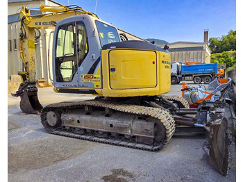 Escavadora de rastos NEW HOLLAND