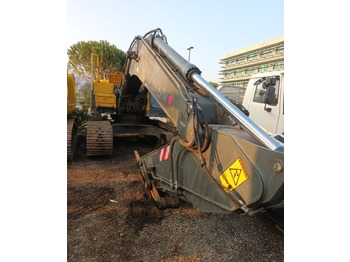 Escavadora de rastos VOLVO EC210B