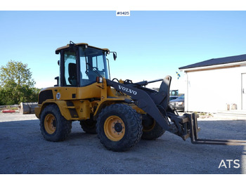 Locação financeira de  Volvo L35 G with implements (VIDEO) Volvo L35 G with implements (VIDEO): foto 2