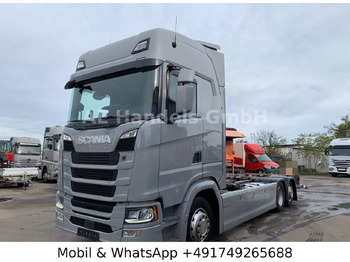 Camião transportador de contêineres/ Caixa móvel SCANIA S 450