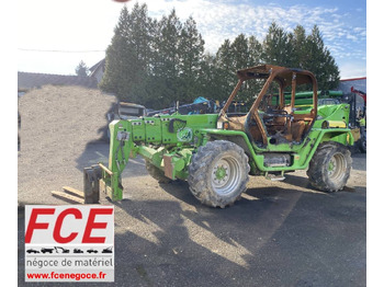 Empilhador telescópico MERLO