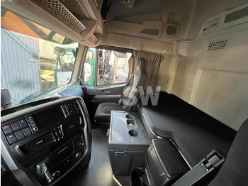 Tractor Iveco AS 460 LNG: foto 3