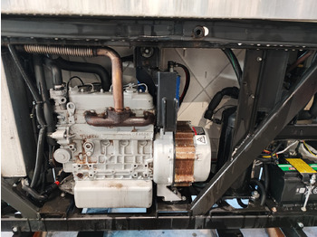 Locação financeira de  Motore Frigo Carrier Vector 1550 Motore Frigo Carrier Vector 1550: foto 5