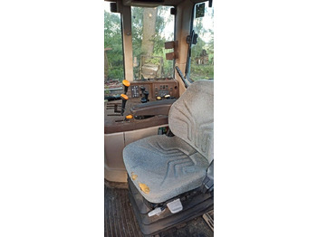 Trator John Deere 6910: foto 5