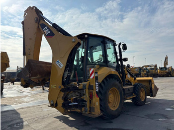 Retroescavadeira CAT 432F2: foto 3