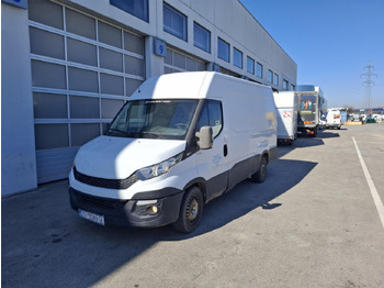 Furgão de passageiros IVECO Daily