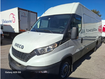 Furgão de passageiros IVECO Daily 35s16