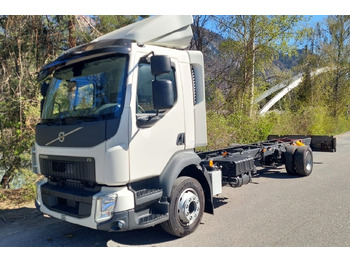Camião de transporte de cavalos VOLVO FL 280
