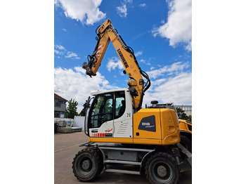 Escavadeira de rodas LIEBHERR A 918