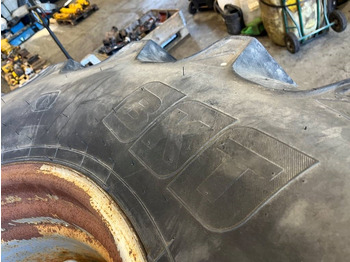 Pneu para Máquina agrícola BKT 600/70R30 till Case Magnum 310: foto 5