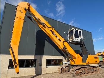 Manipulador de material SENNEBOGEN