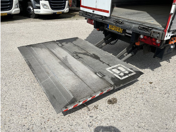 Semi-reboque baixa Schmitz Cargobull SCB S2 / Box Trailer / Loadlift / APK TUV 06-25: foto 5